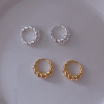 Load image into Gallery viewer, S925 Croissant Hoop Earring/ Pair
