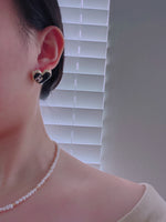 Load image into Gallery viewer, 小香风 Earring/ Pair
