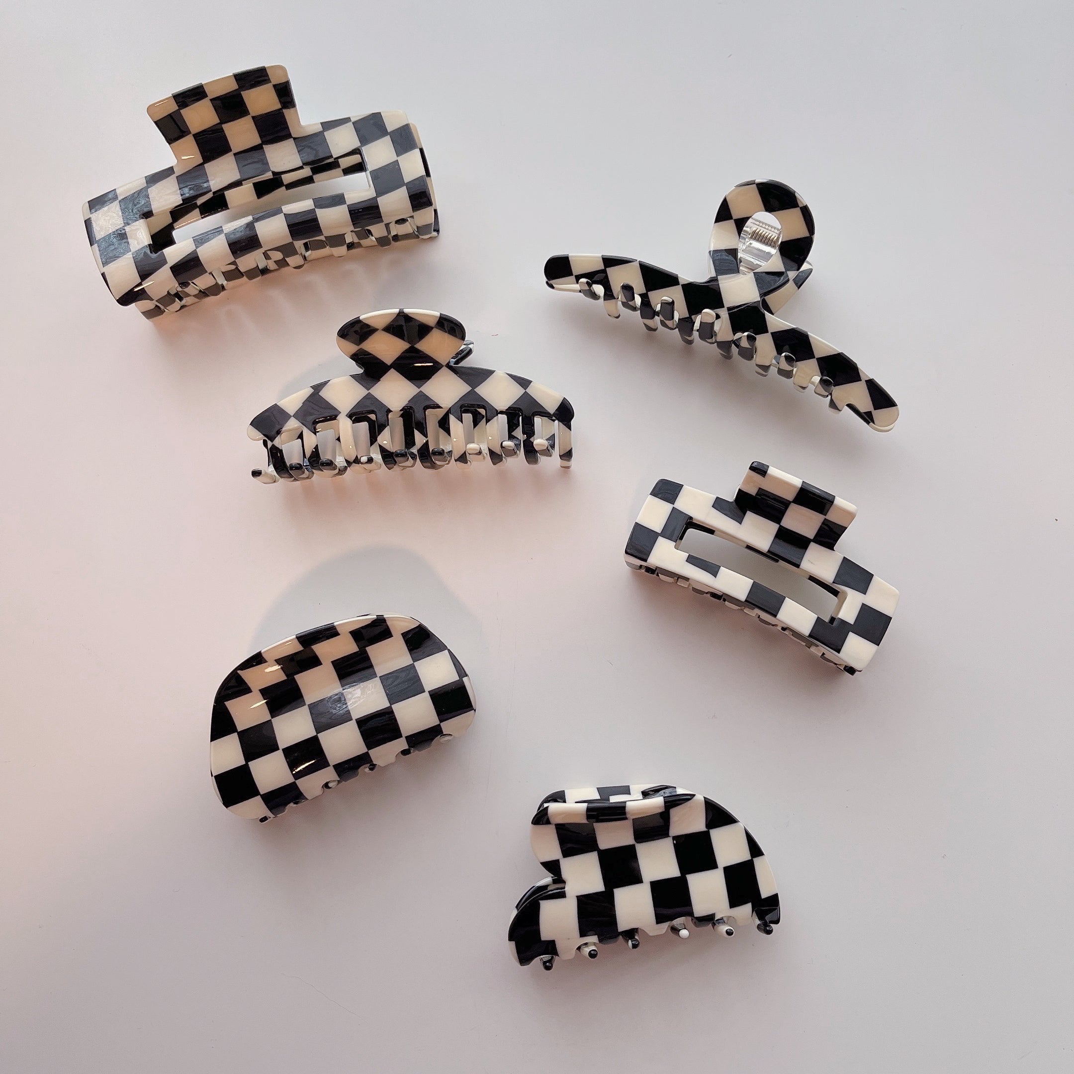 Chess Board Hair Claws