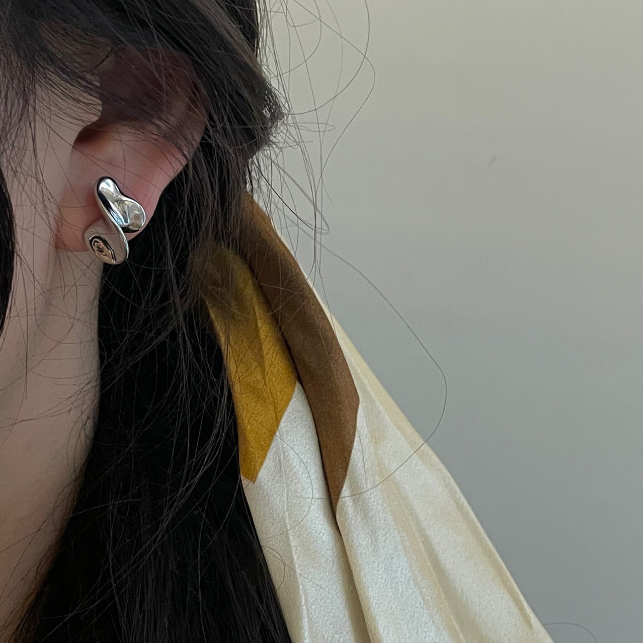Silver Twist Earring/ Pair