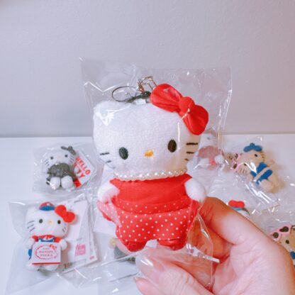 In Stock ｜ME% x Kitty 挂件 - Image 10